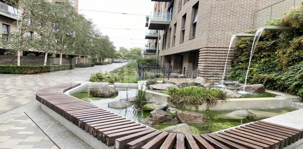 			NEW INSTRUCTION , 3 Bedroom, 1 bath, 1 reception Apartment			 Victory Place Trafalgar Place , Elephant and Castle / Borough 